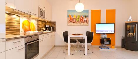 Køleskab, mikrobølgeovn, ovn, opvaskemaskine