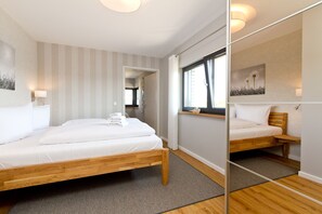 Unclassified image, 2 of 27, button