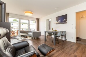 TV, fireplace - Quartier 7, App. 10, Germany (Heringsdorf)