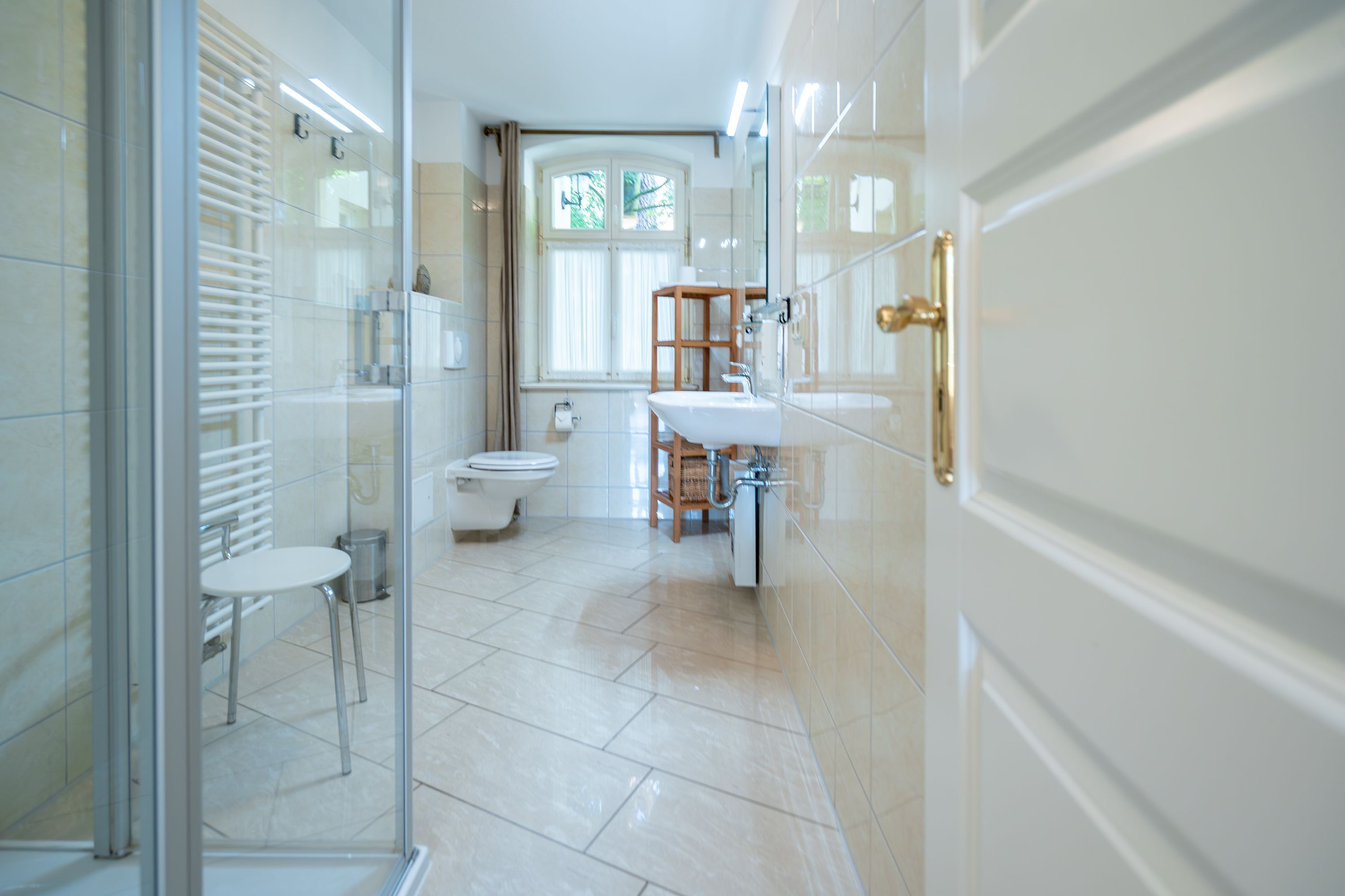 Douche, serviettes fournies