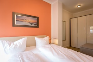 2 soverom, skrivebord, wi-fi og sengetøy