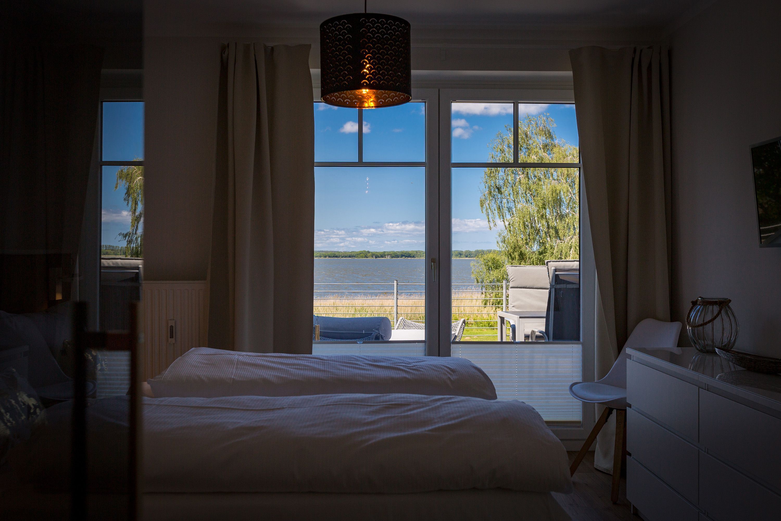 1 bedroom, in-room safe, WiFi, bed sheets