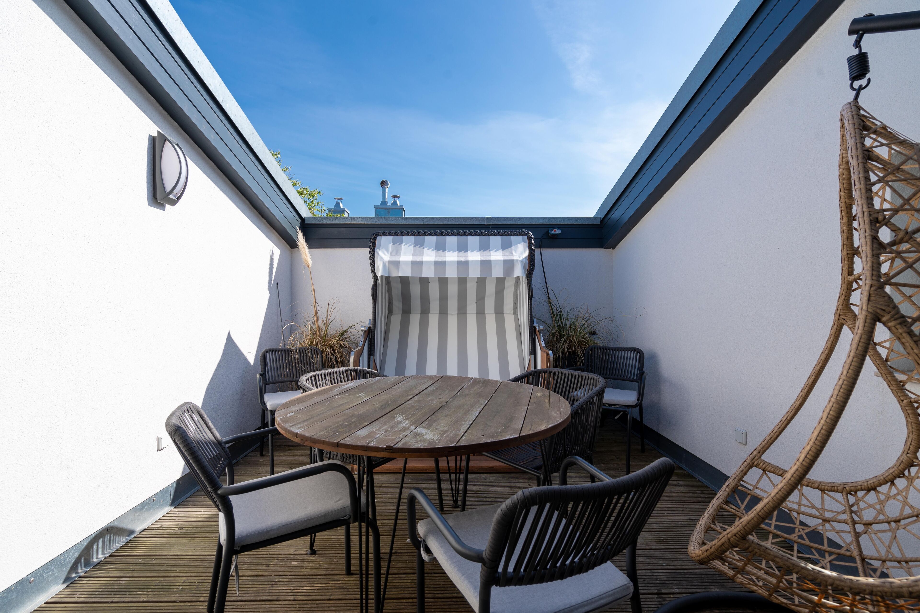 屋外ダイニングエリア