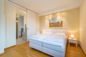 3 chambres, coffres-forts dans les chambres, lit parapluie, Wi-Fi