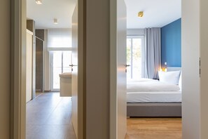 2 chambres, coffres-forts dans les chambres, Wi-Fi, draps fournis