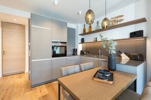 Køleskab, mikrobølgeovn, ovn, opvaskemaskine