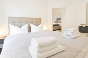 3 slaapkamers, een kluis op de kamer, een bureau, wifi