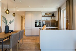 Fridge, microwave, oven, dishwasher