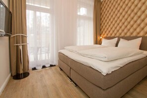 2 bedrooms, in-room safe, WiFi, bed sheets - Villa Waldschloss, App. 03 (Heringsdorf)