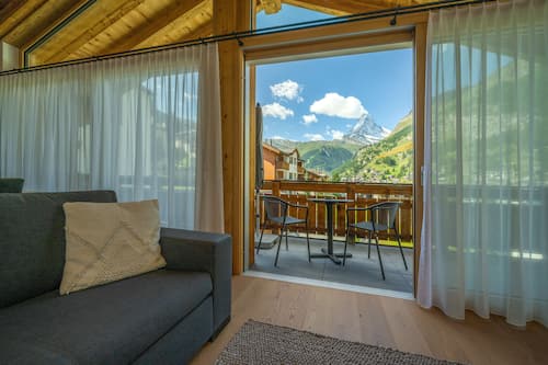Àtic, 3 dormitoris, llar de foc, vistes a la muntanya | Vista des de l'habitació