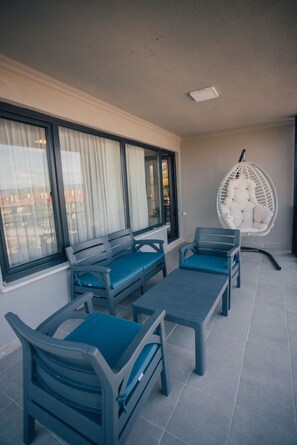 ห้องจูเนียร์สวีท | ลานระเบียง/นอกชาน