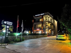 บริเวณภายนอก