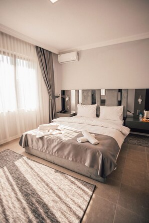 Standard Room | Premium bedding, minibar, free WiFi