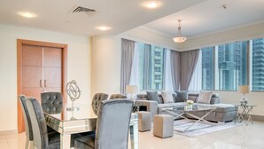 Luxury Apartment | In-room dining - Captivating Sky & Sea Views in Two Bedroom Suite (Dubai)