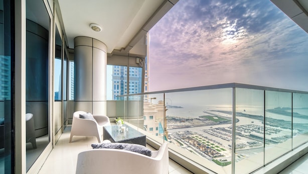 Luxury Apartment | Balcony - Captivating Sky & Sea Views in Two Bedroom Suite (Dubai)