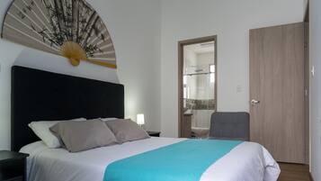 4 habitaciones, escritorio, tabla de planchar con plancha y wifi gratis