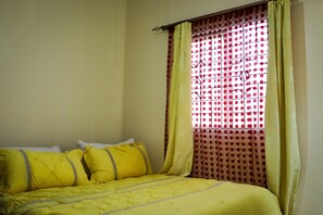 3 عدّة غرف نوم ومكواة/لوح كي وواي فاي مجانًا