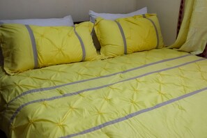 3 chambres, fer et planche à repasser, accès au Wi-Fi (inclus)