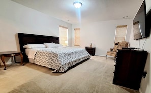 8 chambres, bureau, Wi-Fi gratuit, draps fournis