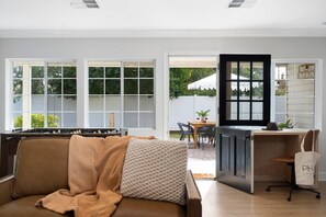 Smart TV, fireplace, offices