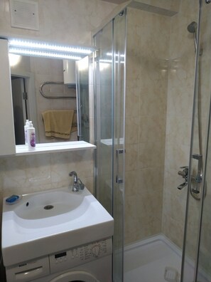 Shower, toilet paper