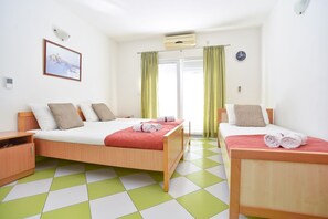 1 dormitorio, caja fuerte, tabla de planchar con plancha y wifi gratis