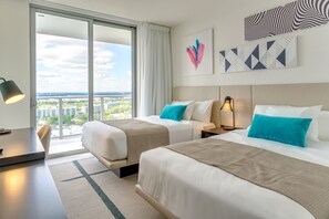 3 bedrooms, iron/ironing board, free WiFi, bed sheets - Spectacular 2019 Corner Condo WaterViews (Hollywood)