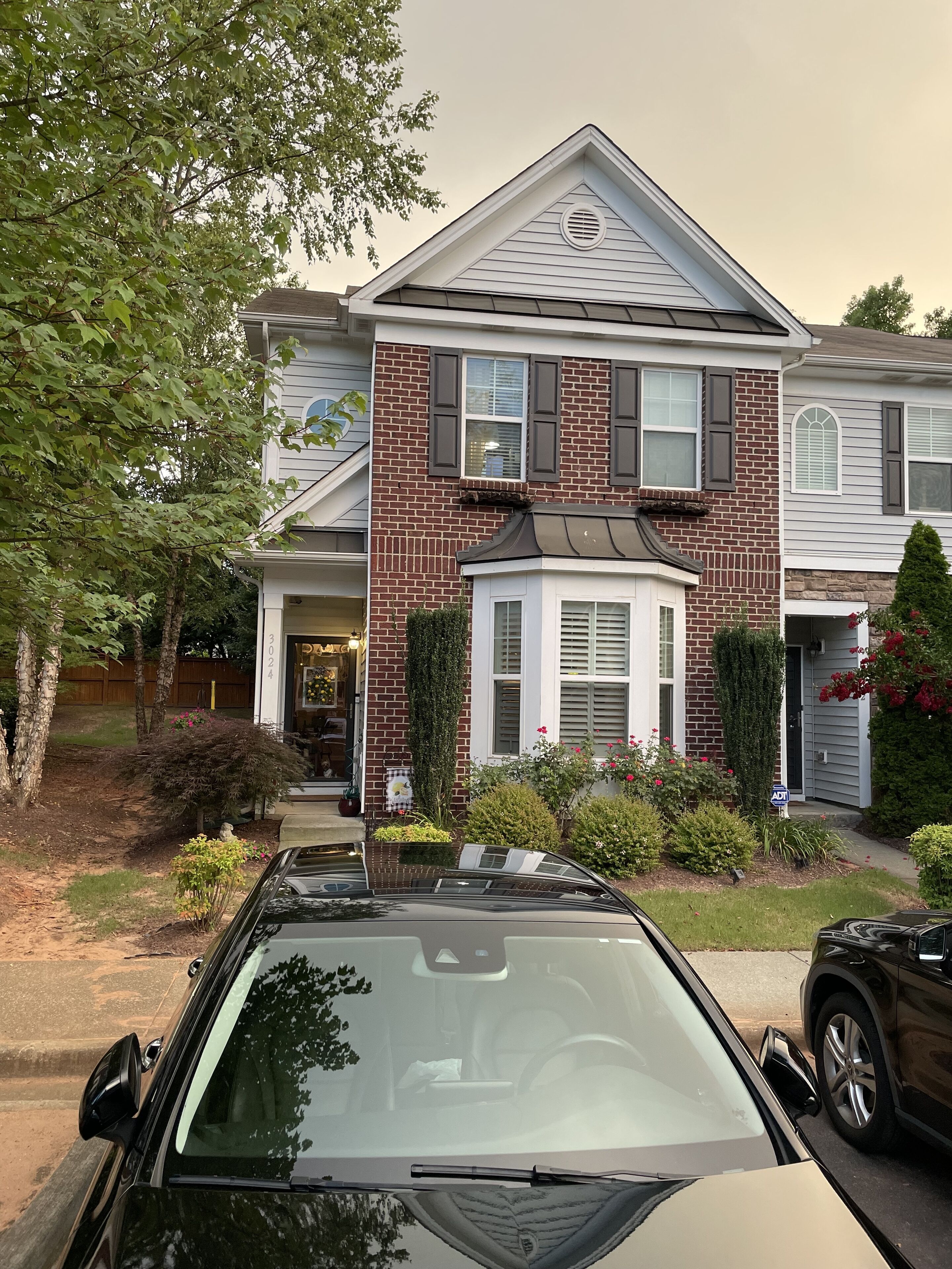 Cosy town home  for rent, 8 min from downtown.