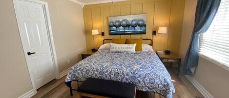 2 bedrooms, iron/ironing board, free WiFi, bed sheets