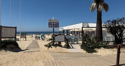 800 m from the beach, modern apartment with terrace on ground floor