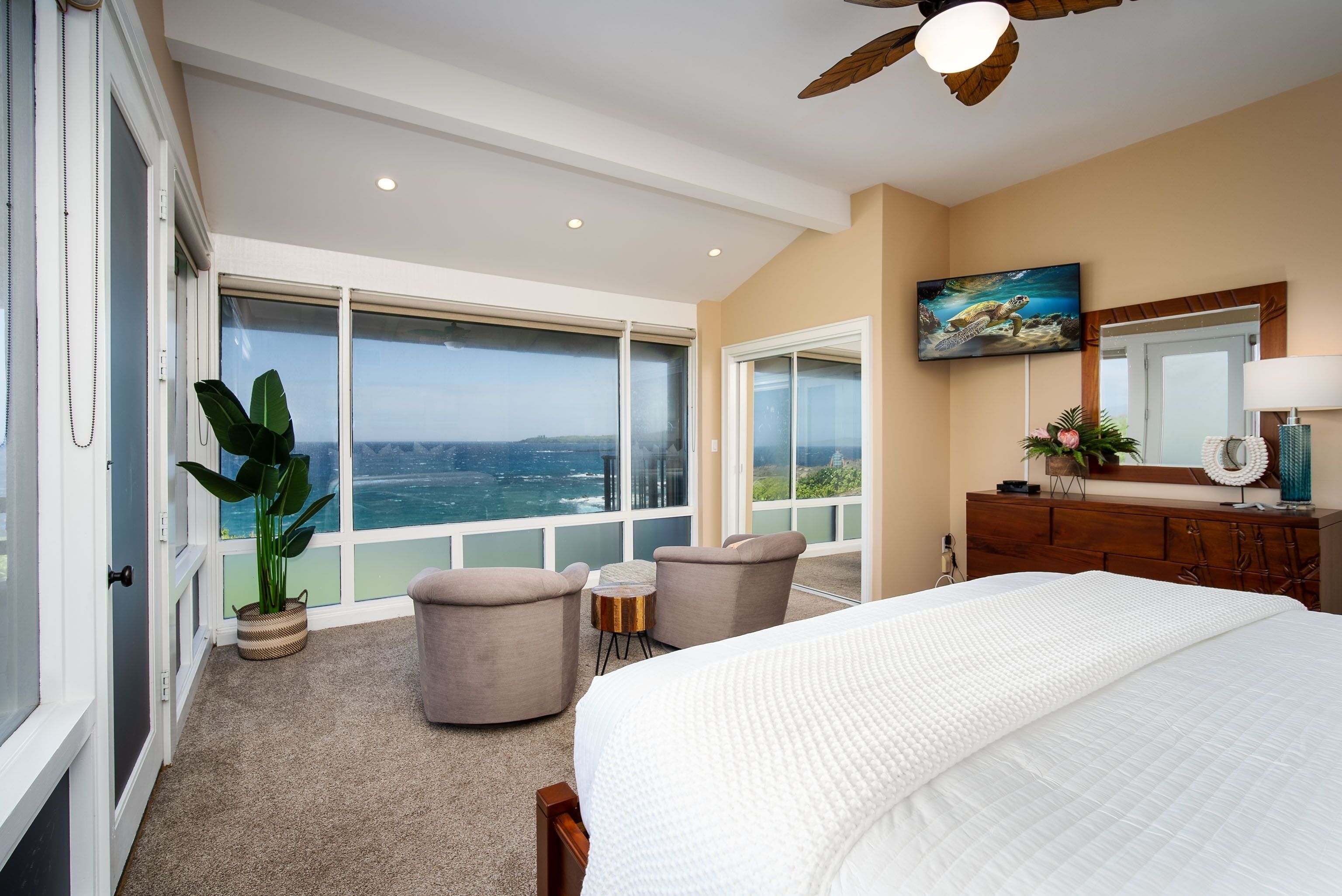 Condo, 1 Bedroom | 1 bedroom, iron/ironing board, free WiFi