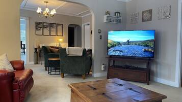 TV connectée, cheminée