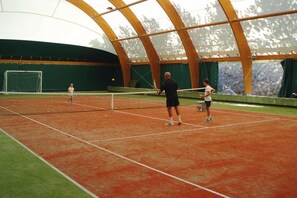 Sports court - Hotel in Marche with Scenic Hiking Trails (Montelparo)