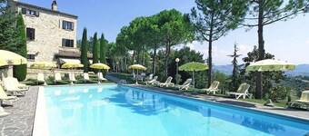 Hotel in Marche with Scenic Hiking Trails