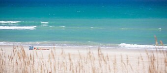 Waterfront home with hottub, Kayak, jonboat, and three miles to the beach