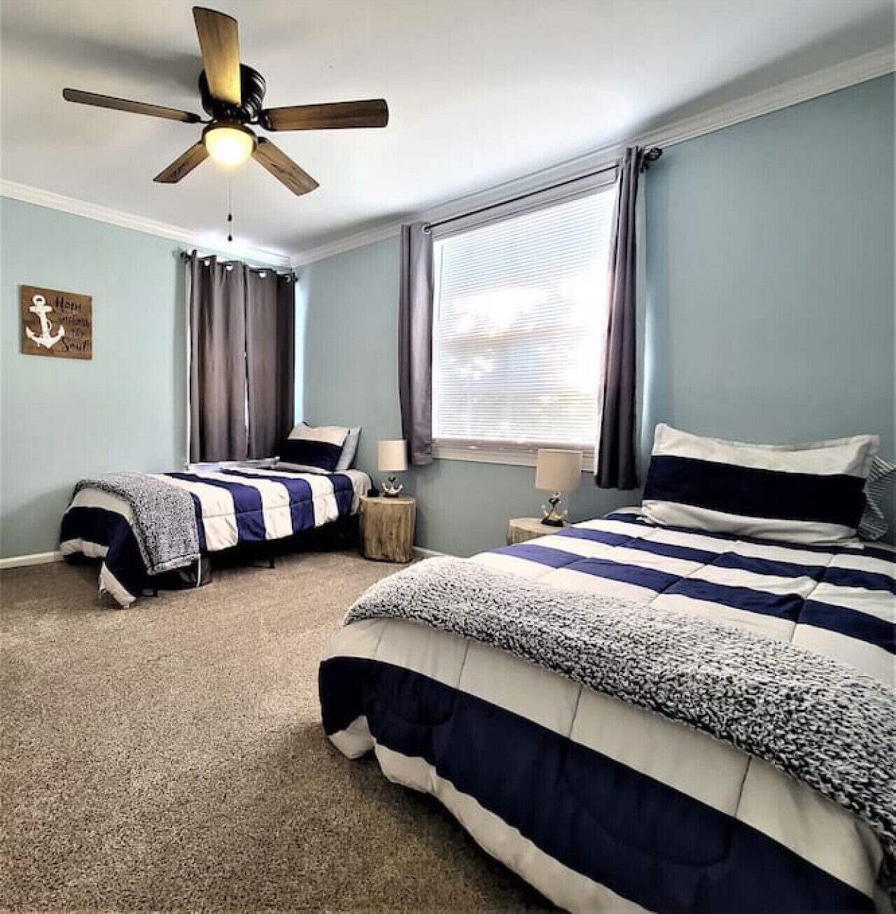 2 bedrooms, desk, iron/ironing board, travel crib