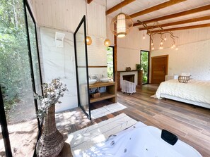 Chalet Deluxe, 1 habitación, hidromasaje, vista a la montaña | Wifi gratis y ropa de cama