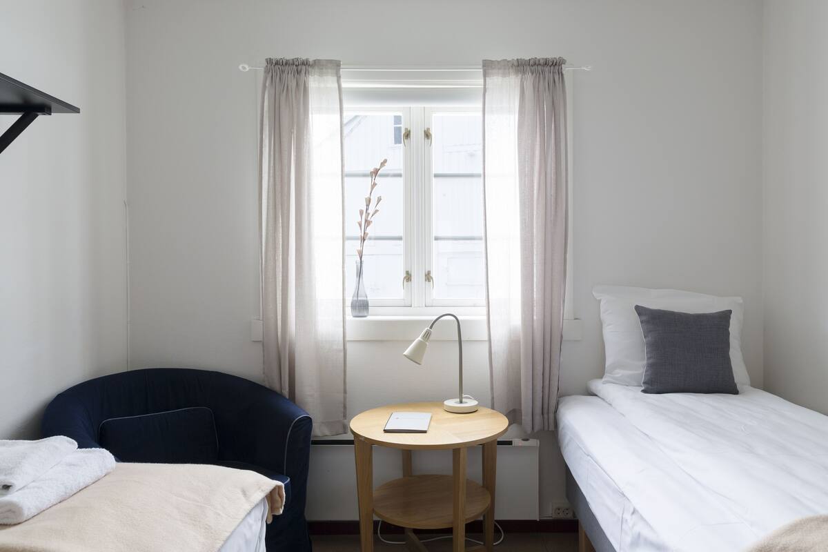 Standard Twin Room | WiFi (free), bed sheets