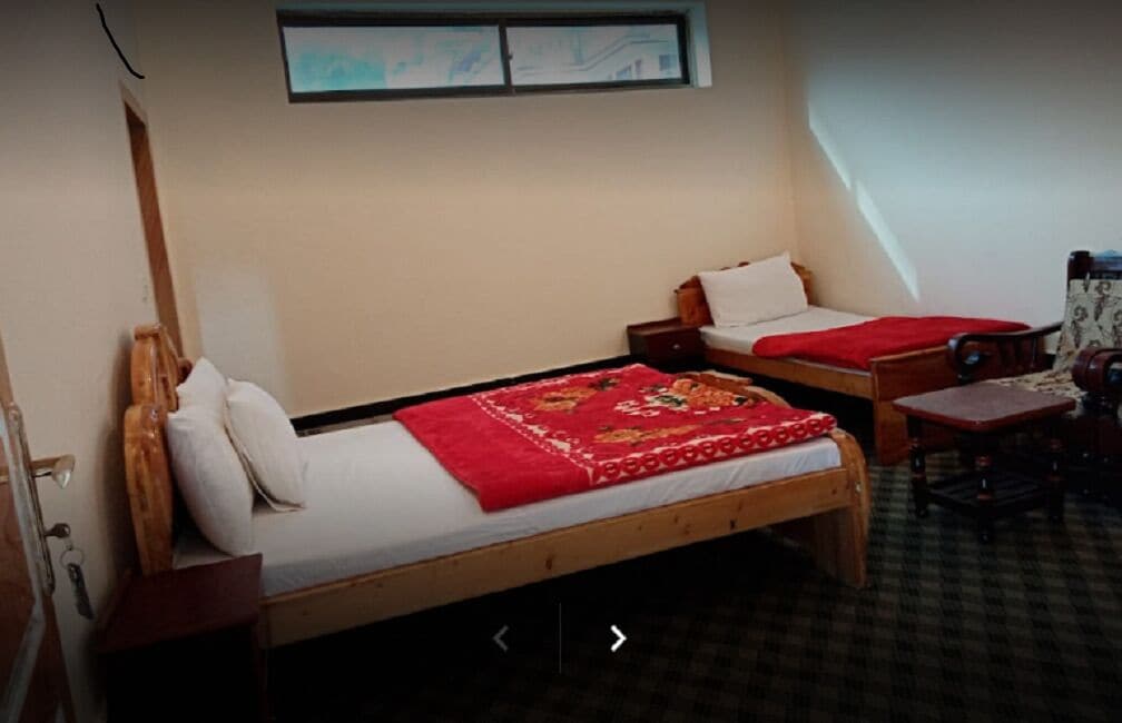 Soundproofing, free WiFi, bed sheets