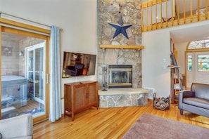 Fireplace, DVD player - The best sunset views are at Mountain View Retreat! (Canaan Valley)