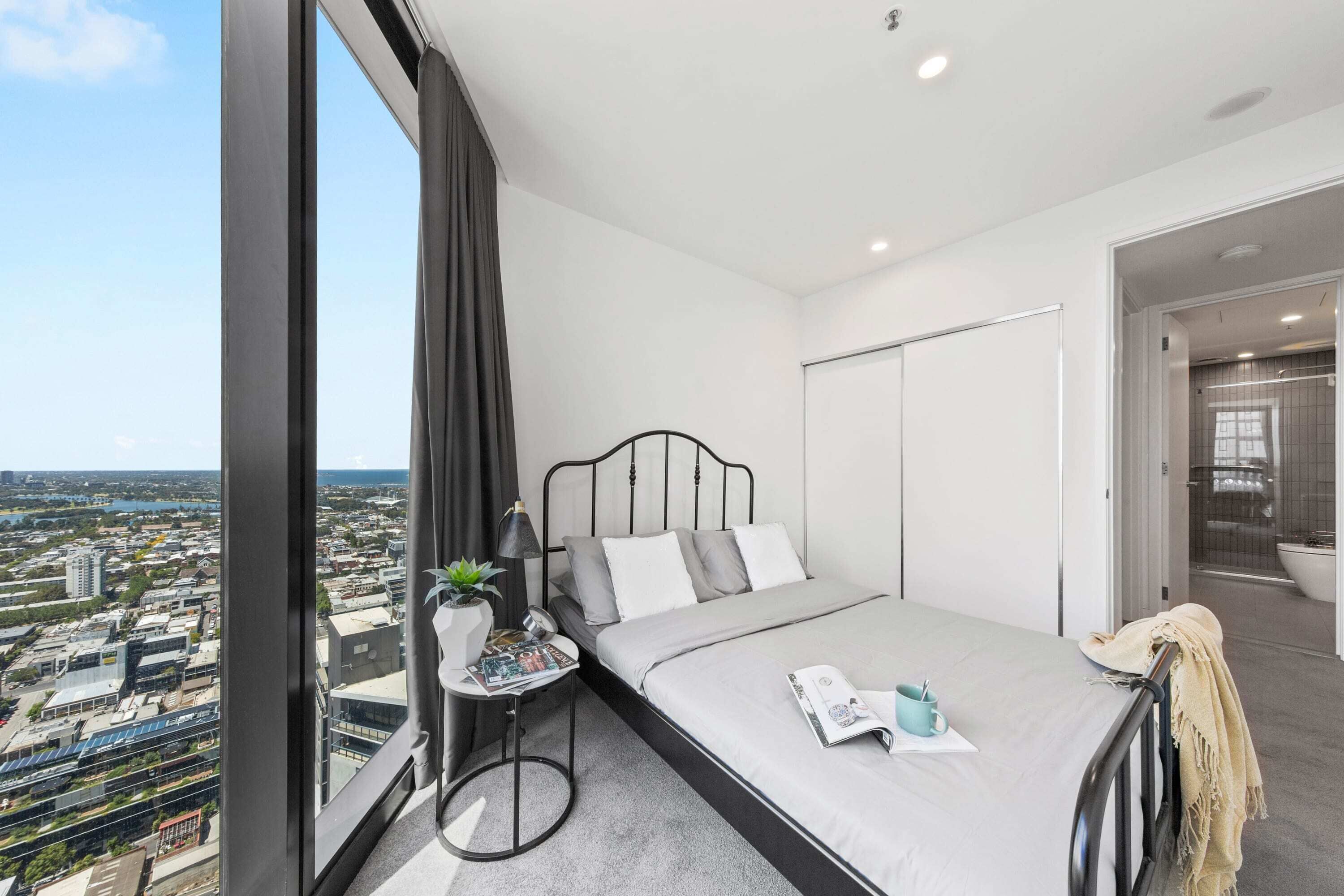 High-Floor, Modern 2BR Apt Near Crown, City Views