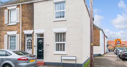 Coal Miners Cottage - Moments to Seafront & Deal Town