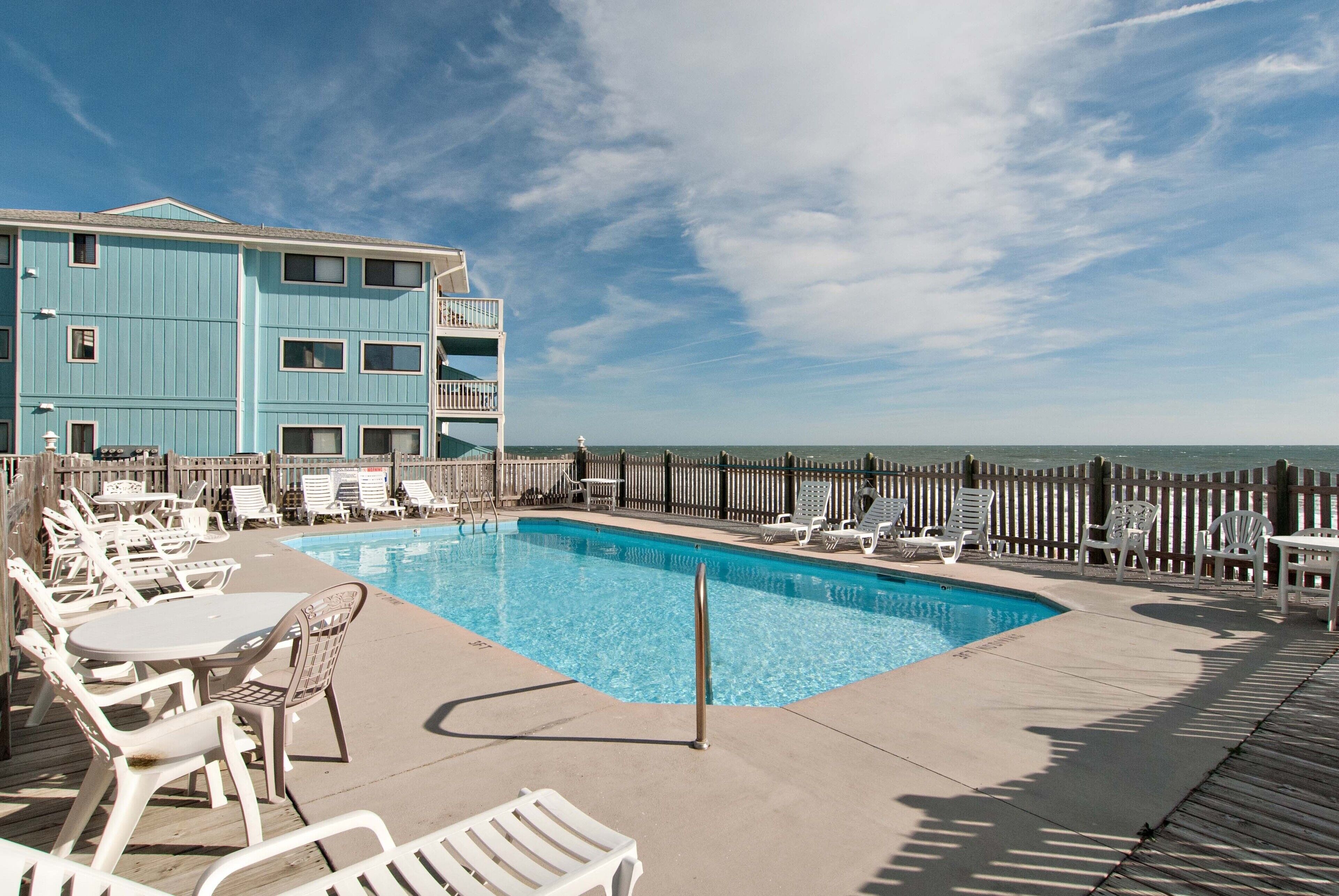 Ocean front ground level condo in the Riggings!