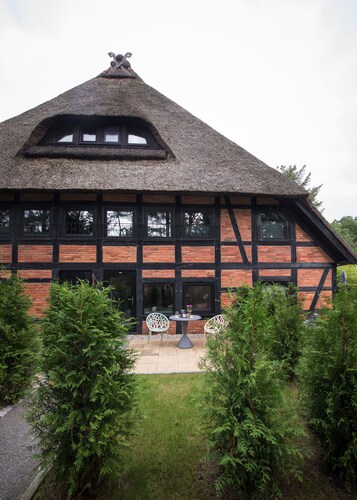 Liebevoll eingerichtete Wohnung im Heidehaus, Natur pur - neben Golfplatz.