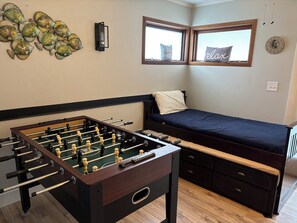 3 bedrooms, free WiFi, bed sheets