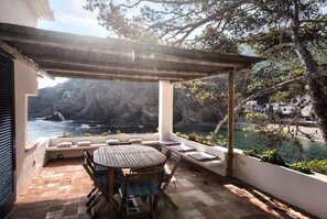 Outdoor dining - 2 bedroom apartment in first sea line in Sa Tuna, Begur (H01) (Sa Tuna)