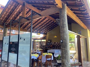 Terrace/patio - Pousada Madu Eireli (Ubatuba)
