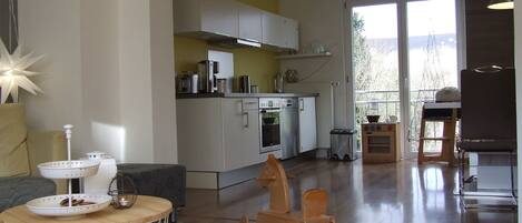 Télévision, jeux vidéo, livres, chaîne hi-fi