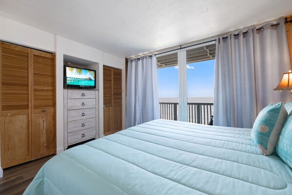 2 bedrooms, iron/ironing board, travel crib, free WiFi