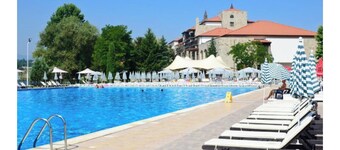 Apartment 100m from Pravets Golf&Spa Resort,  hiking trails&historical sights